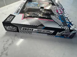 Pokemon TCG: Pokemon Unova Heavy Hitters Premium Collection (Costco Exclusive) - Image 3