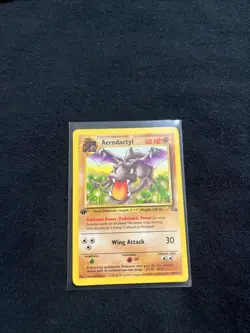 Pokemon 1999 1st Edition Fossil Non-Holo Aerodactyl Light Play - Image 1