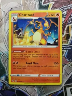 Pokemon Vivid Voltage Charizard Card 25/185 LP - Image 1