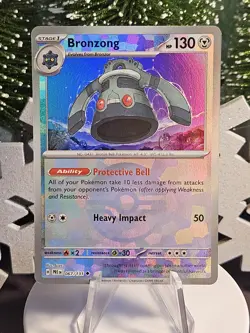 Pokemon TCG, Bronzong (Poke Ball Pattern) 067/131 Sv: Prismatic Evolutions Holo - Image 1