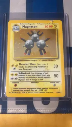 Magneton 9/102 Base Set Holo Rare Card 1999 Damaged - Image 1