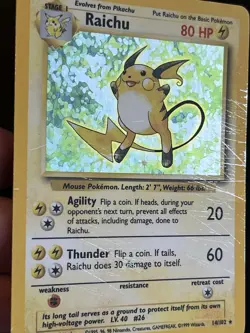Pokemon Raichu Holo Base Set 14/102 HP/Damaged - Image 2