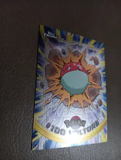 2000 Voltorb #100 Pokemon Topps Chrome TV Animation Series 2 - Image 2