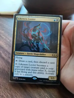 MTG - Likeness Looter - Wilds of Eldraine R 0208 - Image 1