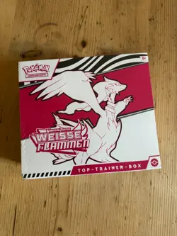 Pokemon - Weisse Flammen - Top Trainer Box - DEUTSCH - NEU & OVP - Image 1