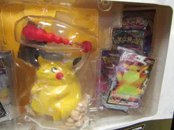 Pokemon TCG Celebrations 25th Anniversary Pikachu VMax Premium Figure Collection - Image 4