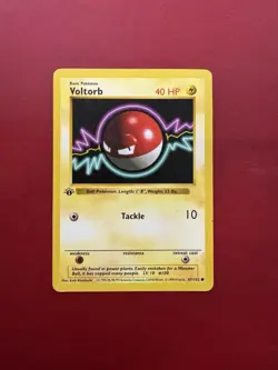 Voltorb 67/102 Shadowless 1st Edition Base Set Pokemon Card HP - Image 1