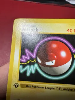 Voltorb 67/102 Shadowless 1st Edition Base Set Pokemon Card HP - Image 3