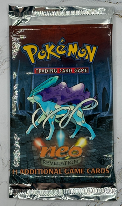 POKEMON NEO REVELATION 1st EDITION SEALED PACK WITH CARDS - SUICUNE ART - Image 1
