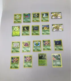 Lot of 19 Pokemon TCG Cards - Grass-type - Image 1