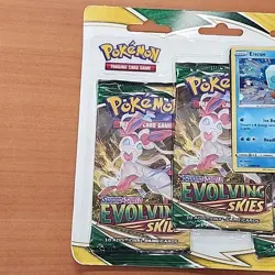 Pokemon TCG Sword & Shield Evolving Skies 3 Pack Blister + Umbreon Promo Card - Image 2