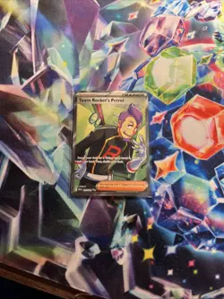 DRI 226/182 Team Rocket's Petrel Full Art Trainer Pokemon Card NM Condition - Image 1