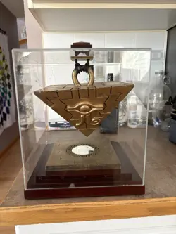 Yu-Gi-Oh! Millennium Puzzle Duelist King Champion Trophy 2003 Konami Authentic - Image 1