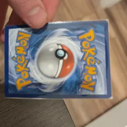 Pokemon TCG Lumineon v GG39/GG70 Ultra Rare Crown Zenith Near Mint Condition - Image 3