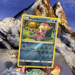 Slowpoke - 54/214 Pokemon SM Lost Thunder - Reverse Holo LP+ Komiya Art - Image 2