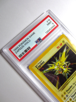 Pokemon 1999 Unlimited Base Set Zapdos Holo 16/102 **PSA 9** MINT #D - Image 2