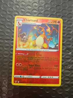Charizard 025/185 Swsh04: Vivid Voltage Reverse Holo Pokemon TCG - Image 2