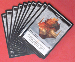 MTG (10) Emblem - Huatli, Radiant Champion - Rivals of Ixalan (RIX) 5/6 -R63 - Image 1