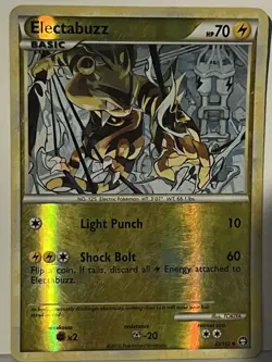 Electabuzz Reverse Holo 33/102 Triumphant MP Pokemon Fast Ship - Image 1