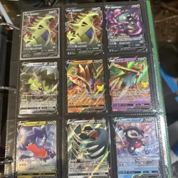 MASSIVE POKEMON CARD BINDER OVER 800 V full art cards - Image 3