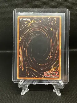 Yu-Gi-Oh Legend of Blue Eyes White Dragon: Dark Magician 1st Edition LOB-005 - Image 2