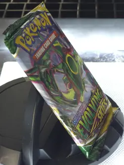 NEW SEALED✨Pokemon TCG Sword & Shield: EVOLVING SKIES booster Pack - 10 Cards✨ - Image 4