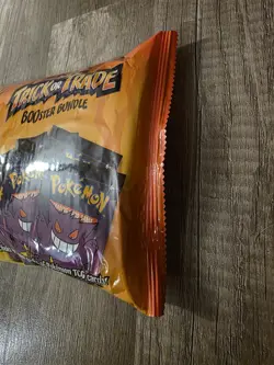 Pokemon 2022 Trick or Treat Trade BOOster Bundle 40 Packs Halloween Cards NEW 820650850783 - Image 4