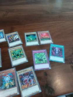 Yu-Gi-Oh! Small Collection Lot AUCTION - Image 3