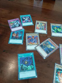 Yu-Gi-Oh! Small Collection Lot AUCTION - Image 4