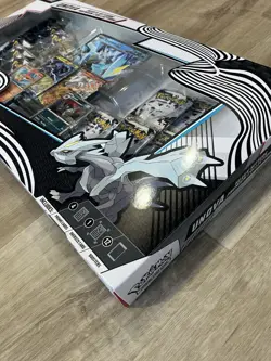 Pokemon Unova Heavy Hitters Premium Collection Costco - SEALED NEW - IN HAND ✅ - Image 2