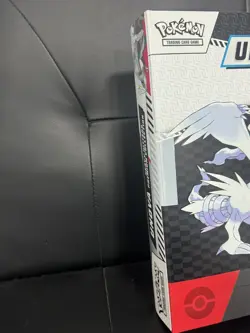 NEW SEALED POKEMON UNOVA HEAVY HITTERS PREMIUM COSTCO COLLECTION SEALED - Image 4