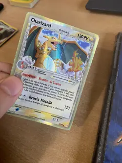 Carta Pokemon Charizard Specie Delta Olografica EX Guardiani dei Cristalli 4/100 - Image 4