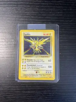 Pokemon TCG Zapdos Base Set 16/102 Holo Shadowless Holo Rare - Image 1