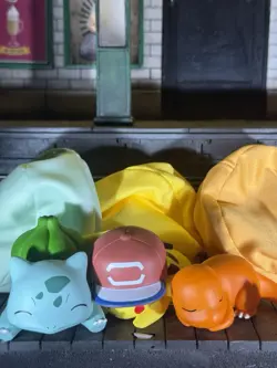 Pokemon Starry Dream Sleeping Figures Blind Box Bulbasaur + Charmander + Pikachu - Image 1