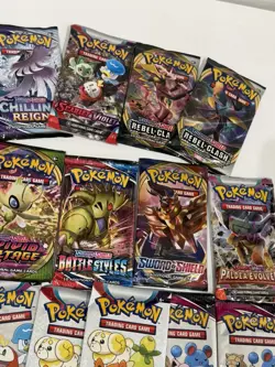 Lot of (17) Pokemon TCG Paldea Evolved Chilling Reign Booster Packs Sealed ++ - Image 3