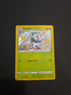 Pokemon TCG Shining Fates - Dartrix Shiny Vault SV002/SV122 Holo Rare NM - Image 1