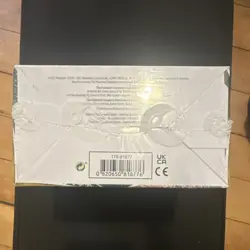 Pokemon Evolving Skies Booster Box SEALED English - Image 2