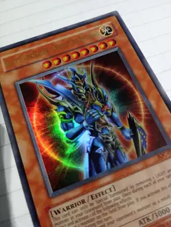 YU-GI-OH BLACK LUSTER SOLDIER ENVOY OF THE BEGINNING HOLO ULTRA RARE (IOC-025) - Image 2