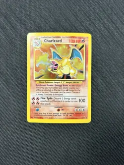 Pokemon TCG Charizard Base Set 4/102 Holo 1999-2000 Wizards Base Set - Image 1