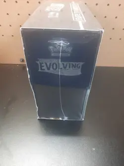 POKEMON TCG SWORD & SHIELD EVOLVING SKIES ELITE TRAINER BOX FACTORY SEALED - Image 5