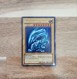 Yu-gi-oh! Blue-eyes White Dragon SDK-001 Ultra Rare Unlimited + 48 other cards - Image 2
