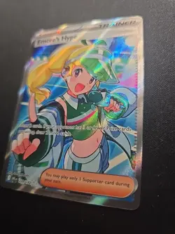 Pokemon TCG NM-Mint Emcee's Hype - Ultra Rare SV10: Destined Rivals 220/182 - Image 2