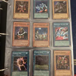 Vintage Yu-Gi-Oh Collection 800+ CARDS. BINDER. 1ST EDITION. 1996. - Image 1