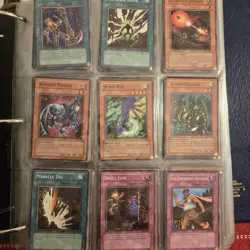 Vintage Yu-Gi-Oh Collection 800+ CARDS. BINDER. 1ST EDITION. 1996. - Image 2