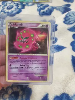 Spiritomb 10/102 Triumphant Holo Rare Pokemon Card lp/NM - Image 2