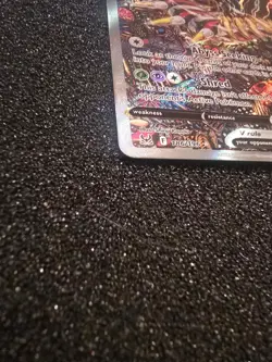 Pokemon Swsh11: Lost Origin Giratina v 186/196 Alternate Art Full Art Holo - Image 2