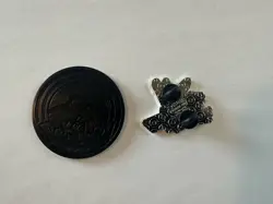 Pokemon Honolulu 2024 World Championship Pikachu Collector’s Pin And Coin - Image 2
