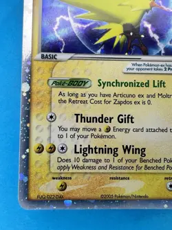 Pokemon TCG Holo Ultra Rare Zapdos ex Nintendo Promo Card 033 Vintage - Image 4