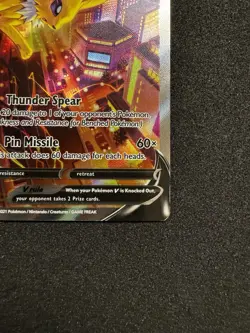 Jolteon v SWSH183 Pokemon TCG Sword & Shield Holo Black Star Promo NM - Image 4