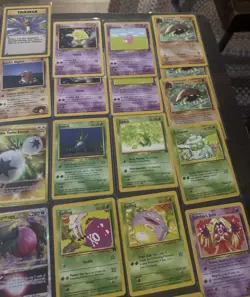Pokemon Cards Tcg Lot Of 46 Vintage/VStar/V/Holo - Image 5